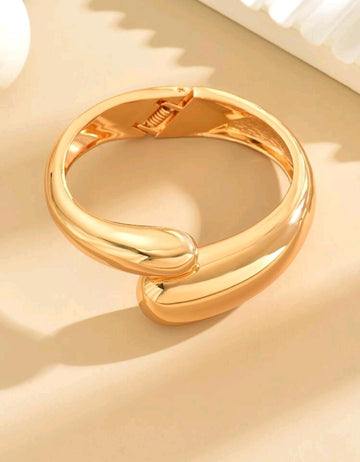 pc Gold-tone Abstract Snake-shaped Geometric Design Party Zinc Alloy Bracelet