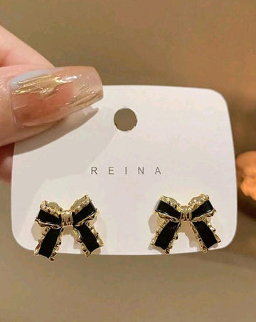 1 Pair Of Black And Gold Bowknot Stud Earrings With Elegant And Sophisticated Design Unique Gift Ear Jewelry. Halloween Valentine's Day
