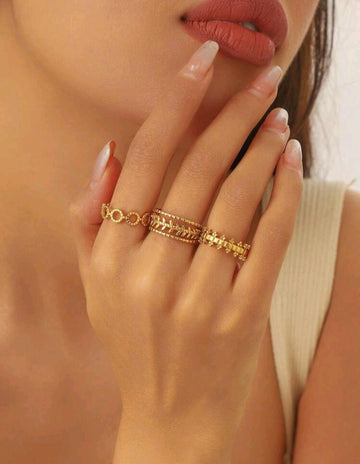 3pcs Stainless Steel Fashion Classic European And American Style Smooth Face Hollow Geometric Circle Twist Rings Set, Suitable For Women Daily Wear, Birthday, Mother's Day Gift