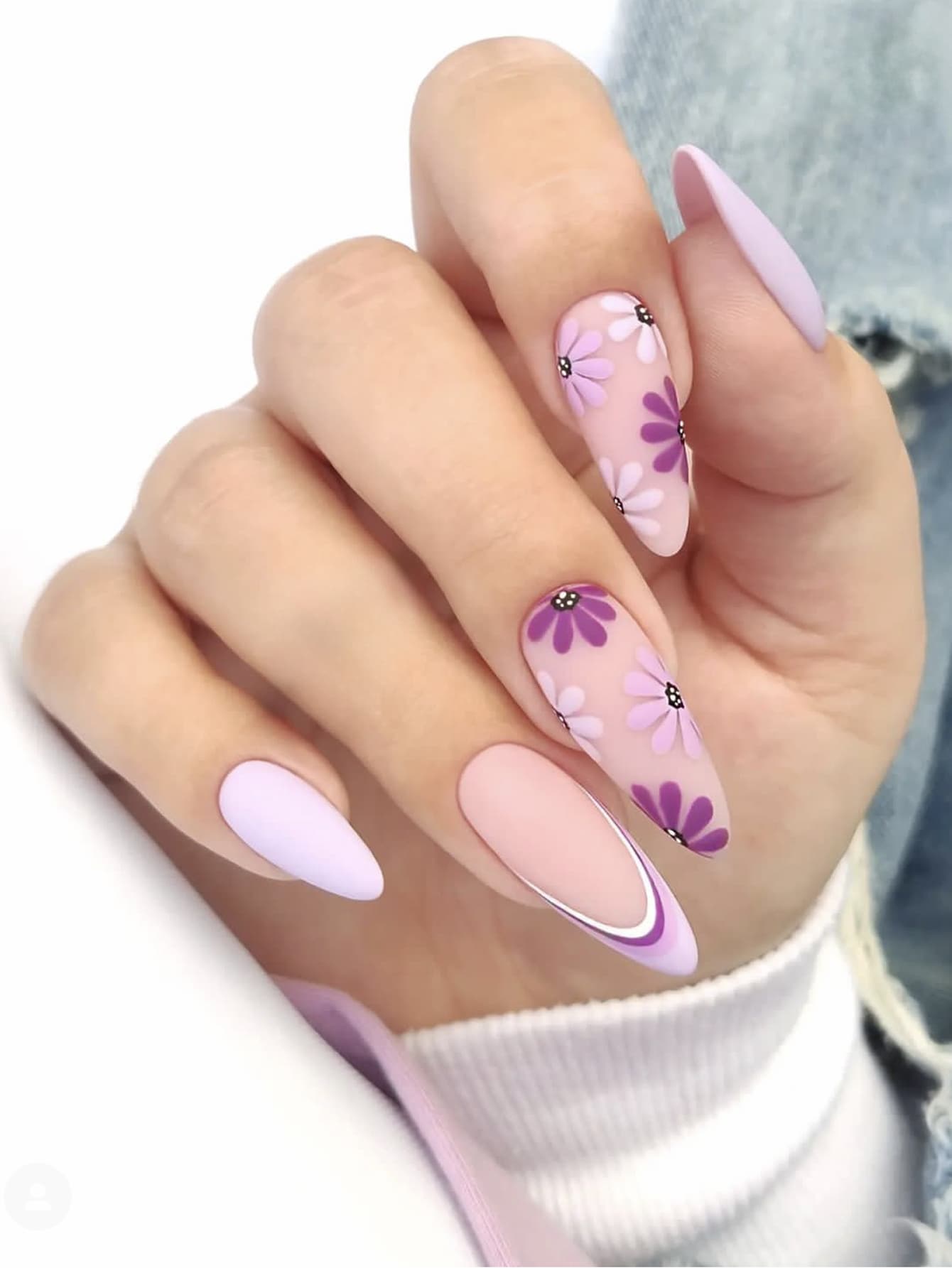 Express Your Love With 24pcs Long Almond Flower Pattern Full Cover Fake Nail Kit