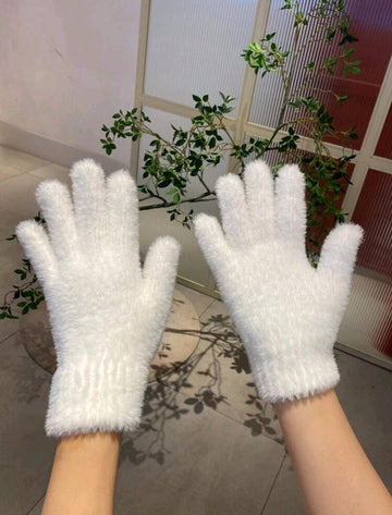 Solid Fuzzy Gloves