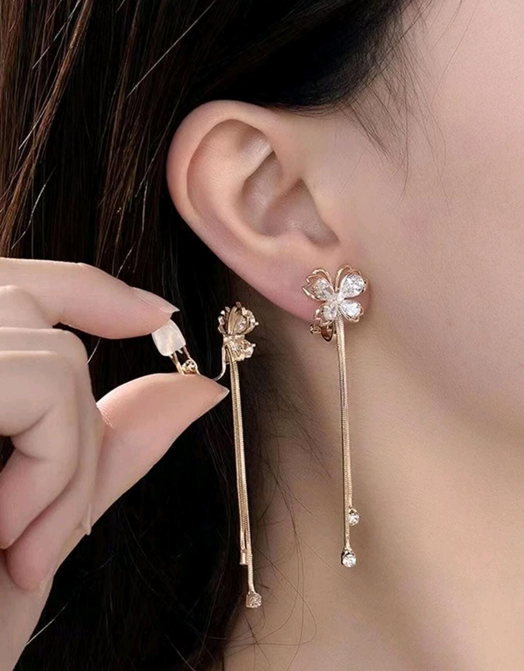 1pair Fashionable Rhinestone & Butterfly Decor Ear Cuffs For Women