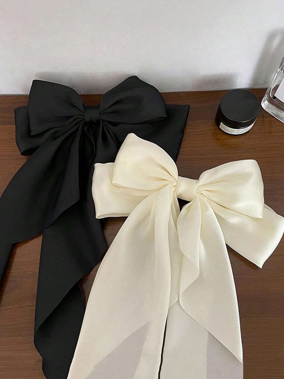 2pcs Women's Oversized Black & White Satin Bow Hair Clip, Elegant & Versatile Retro Fashion Hair Accessory For Daily Wear & Outfit Decoration Cute