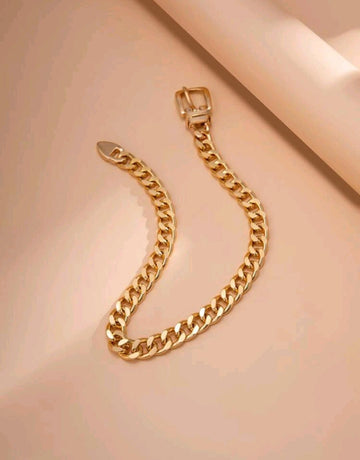 Minimalist Chain Necklace