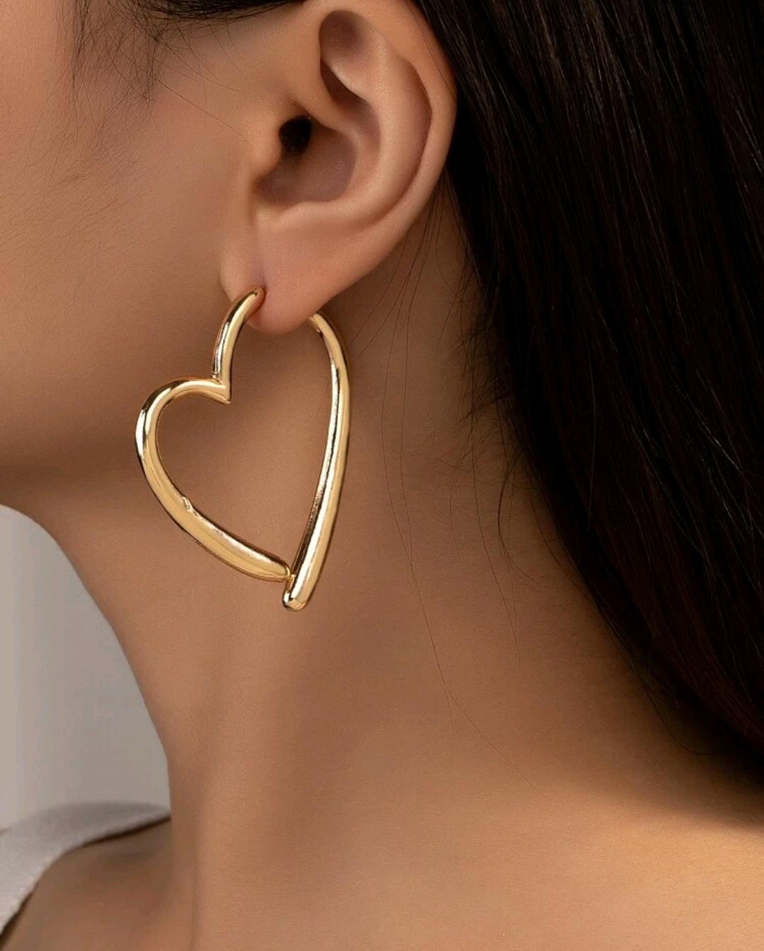 1pair Fashion Zinc Alloy Heart Design Hoop Earrings For Women For Daily Decoration