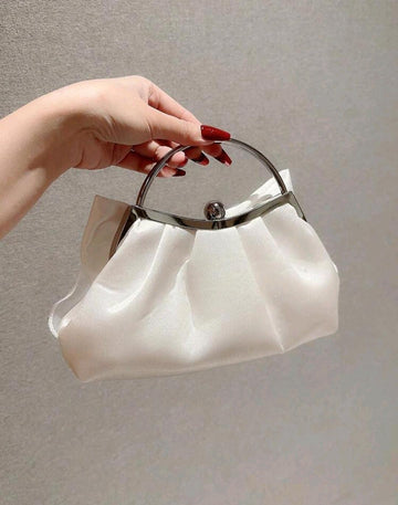 Moonlit EveBag White Evening Bag Fashionable Bow Decor Clip Top, Perfect Bride Purse For Wedding, Prom & Party Events Bow Decor Glossy Metal Chain Kiss Lock Clutch, Elegant Textured Frame Purse, Classic Dinner Evening Bag