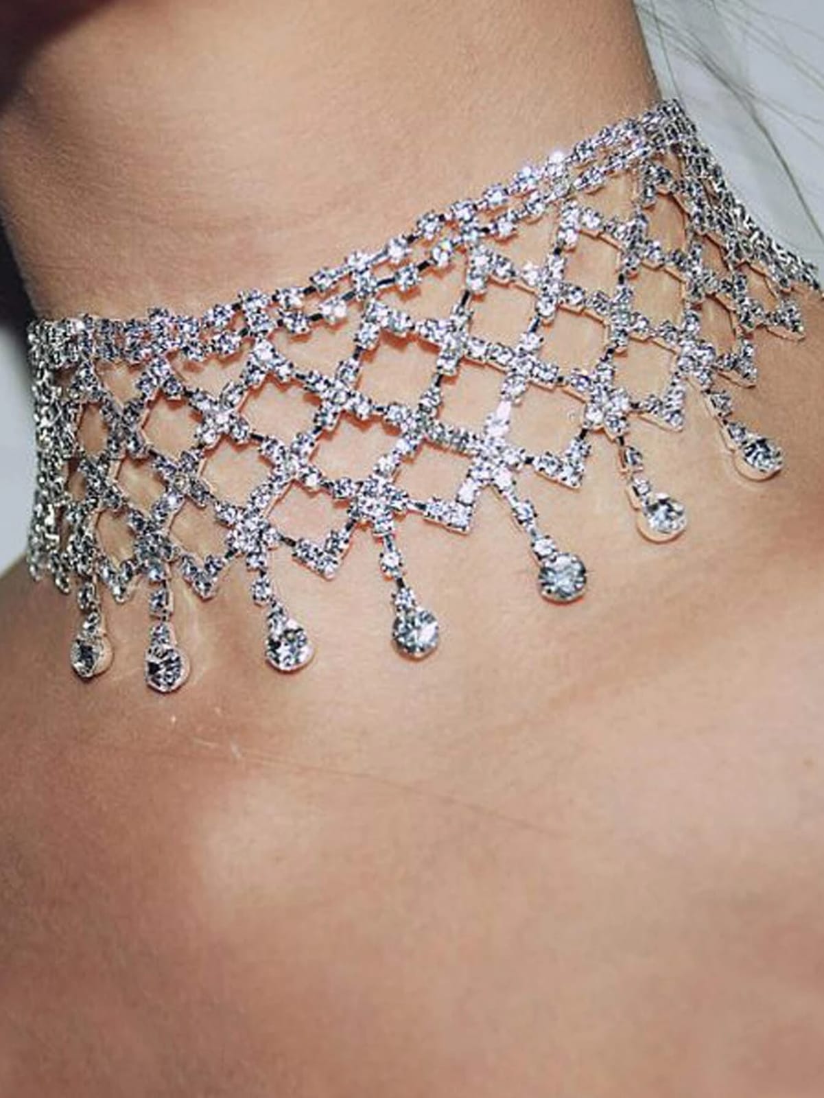 Rhinestone Decor Choker