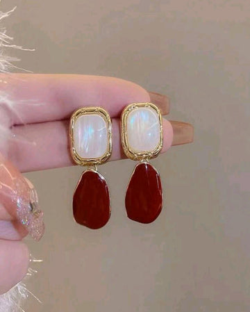 Vintage Retro Red Earrings, Stylish And Face-Slimming Design, Popular Women's Accessory