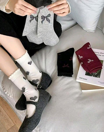 4Pairs Autumn/Winter New Bowknot & Heart Decor Lace Trim Ankle Socks For Women