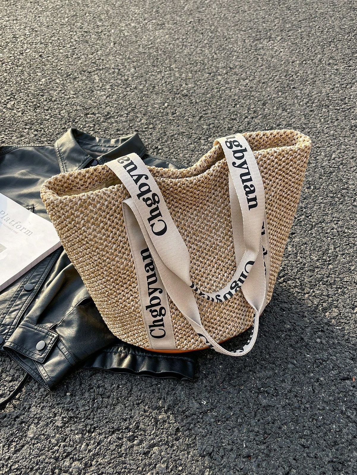 Women's Stylish Woven Straw Beach Tote Bag School Tote Bag, School Bookbag, Portable, Foldable, Business Casual.