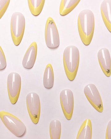 24 Pieces Almond Shaped French 3D Golden Starfish Fashion Design Press-On Nails For Enhancing Your Look, Suitable For Party, Date And Daily Wear Nail Supplies Nails