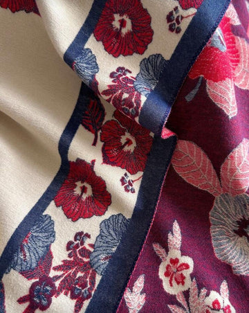 1pc Elegant Floral Jacquard Faux Cashmere Warm Scarf, Red Ladies Autumn/Winter Neck Warmer, Fashion Versatile Air Conditioning Shawl Blanket, Suitable For Daily Matching And Decoration