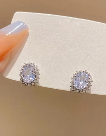 1pair Silver-tone Dainty Sparkling Rhinestone Detail Elegant & Versatile Minimalist Stud Earrings