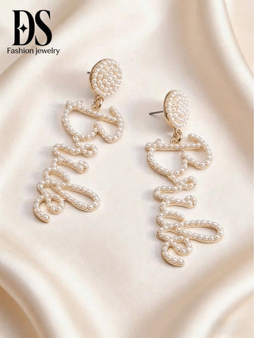 1 Pair Faux Pearl Letter Bride Earrings, Red Bride Earrings, Bridal Jewelry Accessories, Suitable For Daily Wear, Wedding, Honeymoon, Bachelorette Party Gift