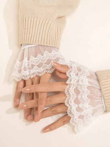 1pair Lace Wrist Cuffs