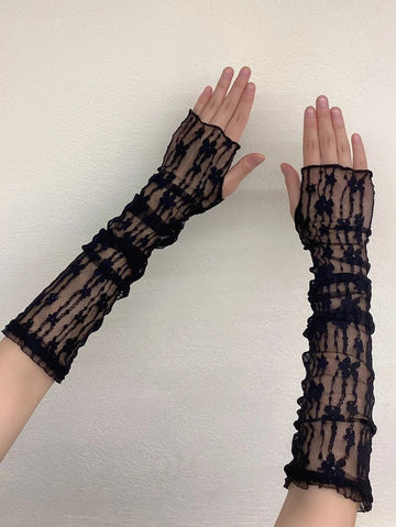 Lace Fingerless Gloves